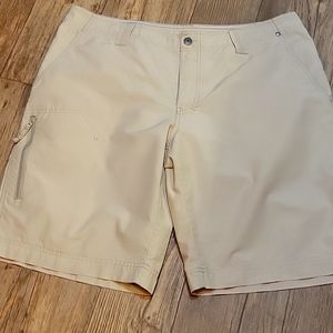 COLUMBIA MEN'S HIKING SHORTS.....SIZE 36